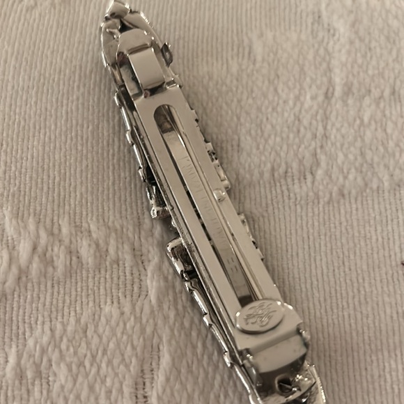 HAIR CLIP - Picture 3 of 5